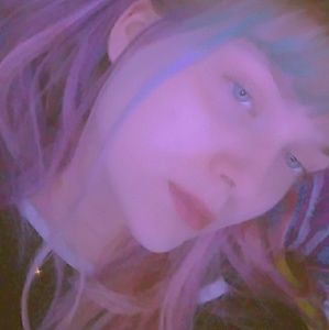 Meet your Posher, Lindra